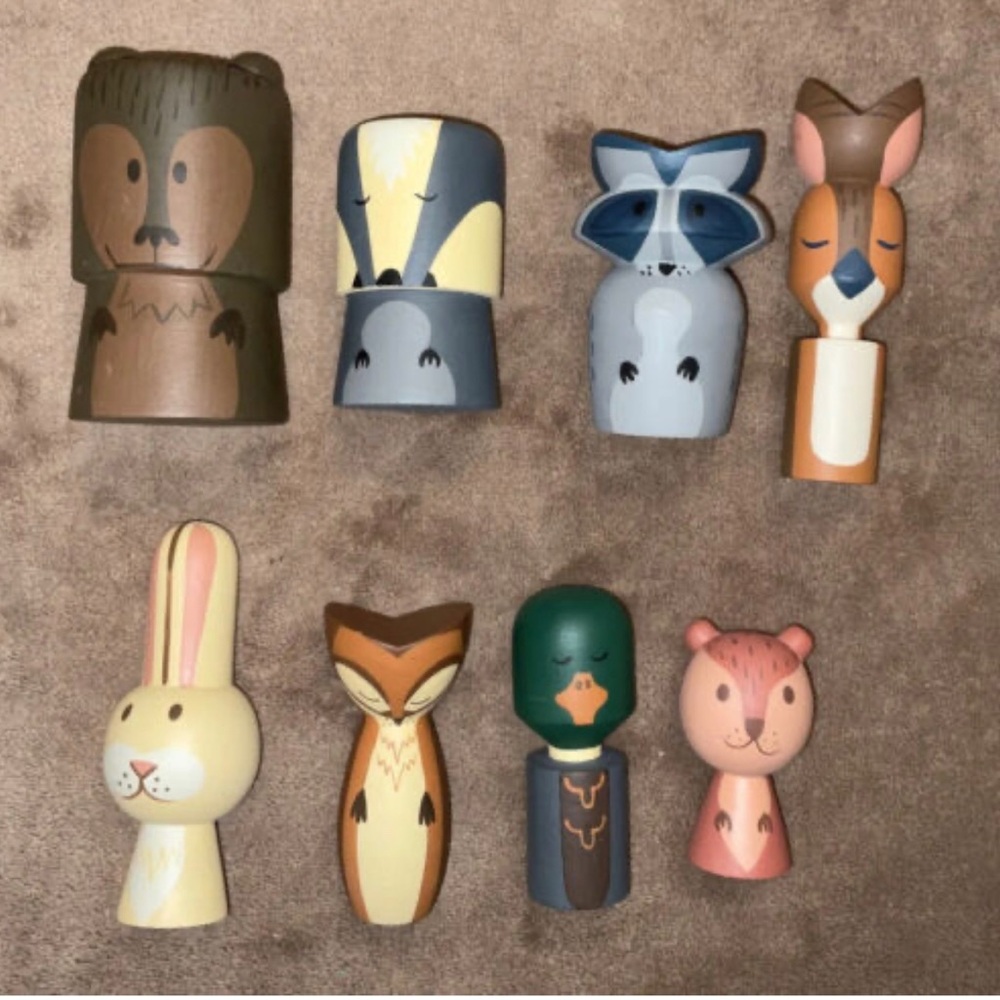 NWT Crate & Barrel set of 8 hand crafted wooden forest animals - Picture 2 of 5
